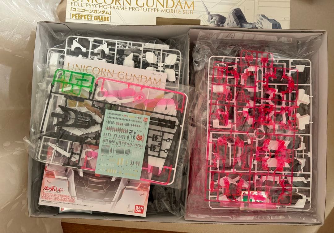 PG 1/60 RX-0 ユニコーンガンダム 未開封 新品 外箱ダメージあり