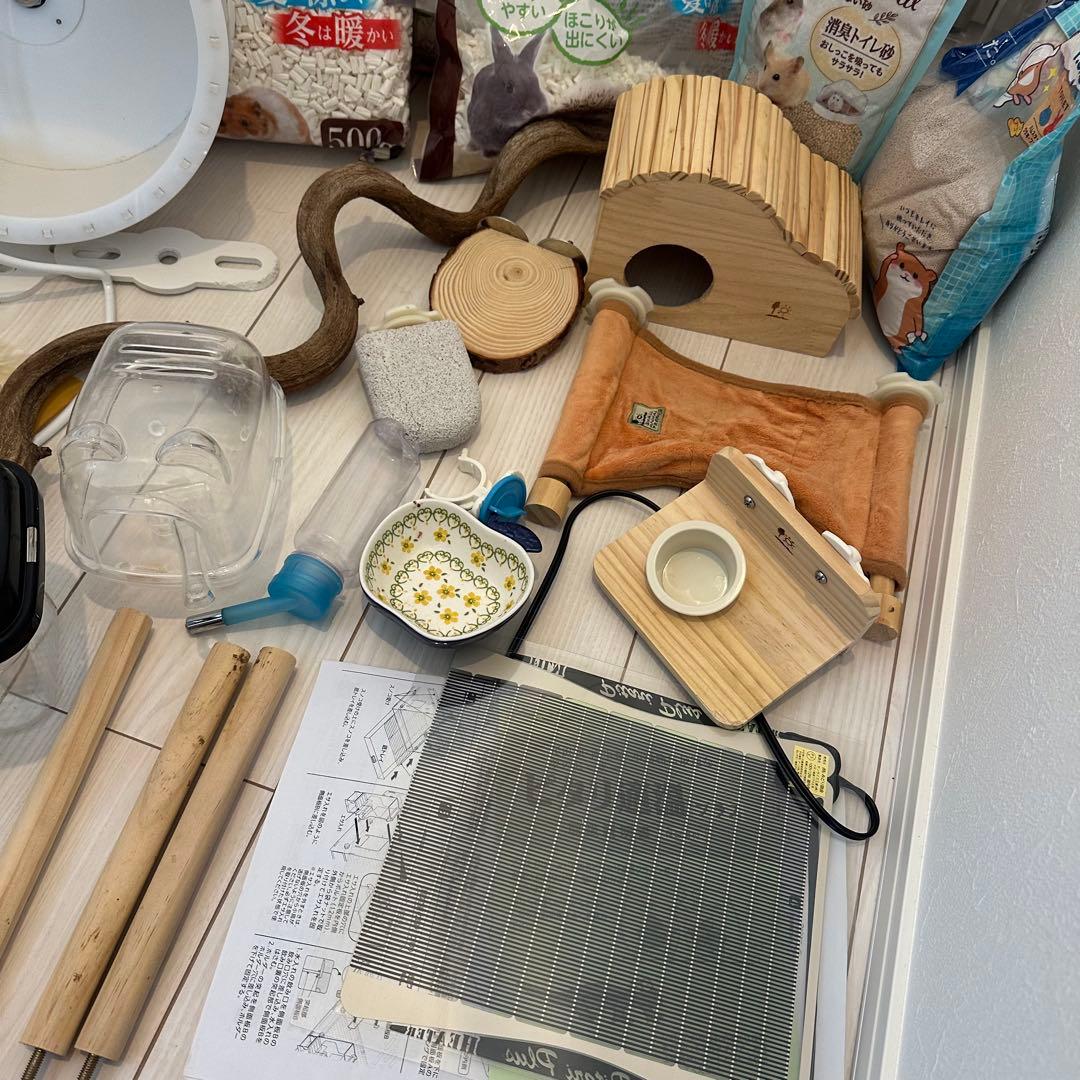 飼育用品一式】アクリル小動物ケージ 回し車 20点ほど！