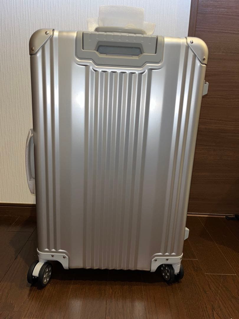 新品・未使用】メルセデスベンツ オリジナル スーツケース