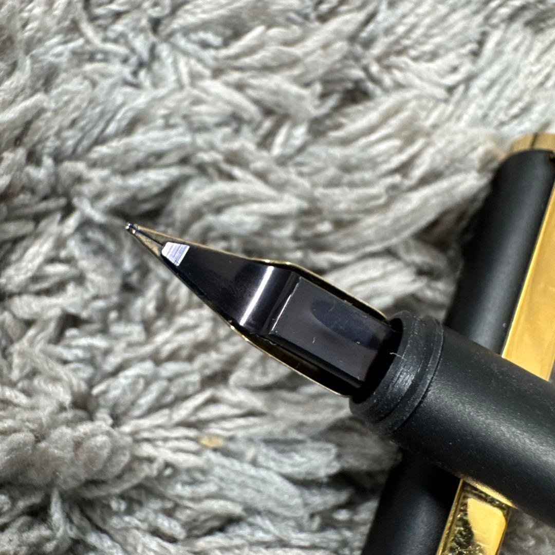 MONT BLANC モンブラン 万年筆 ペン先ゴールド スリムライン