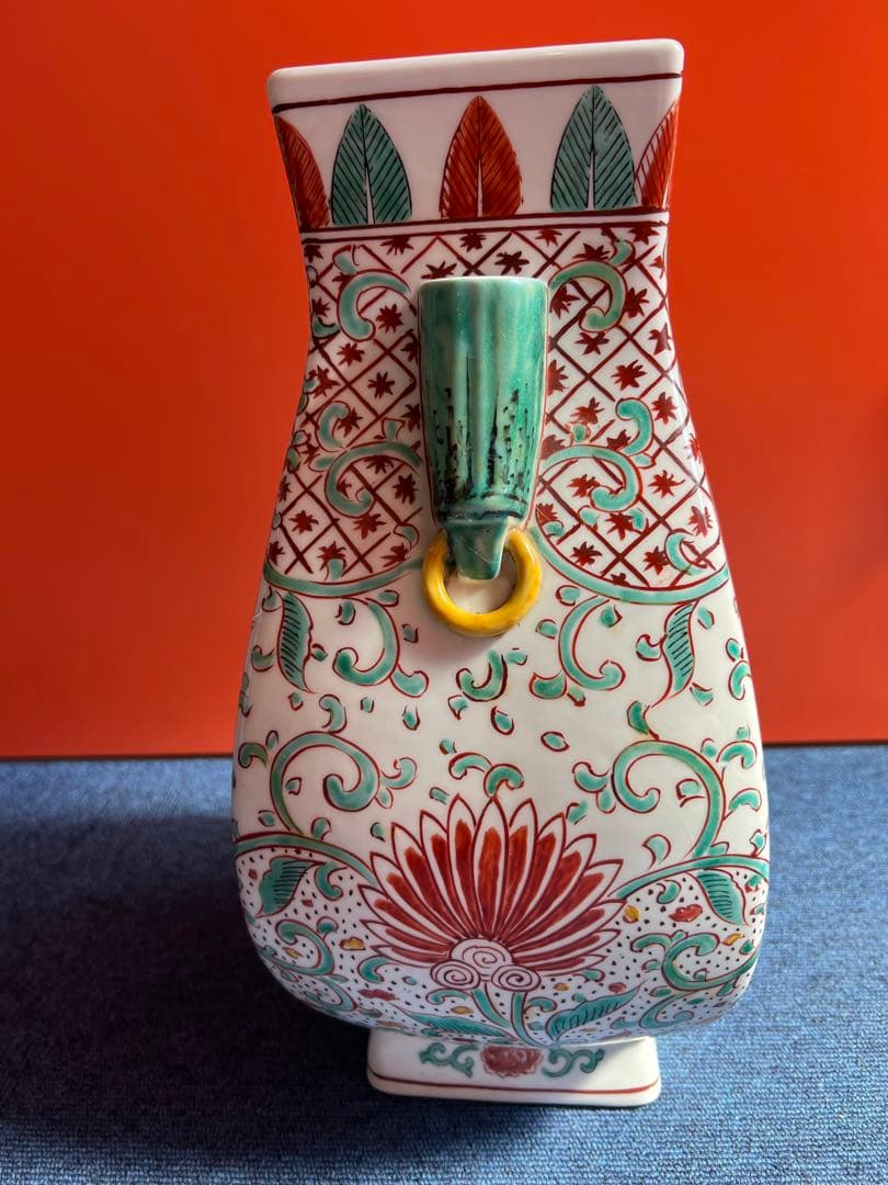 1072  古董品 古陶瓷器 中国古美術  大明萬暦年製銘　花瓶　時代物