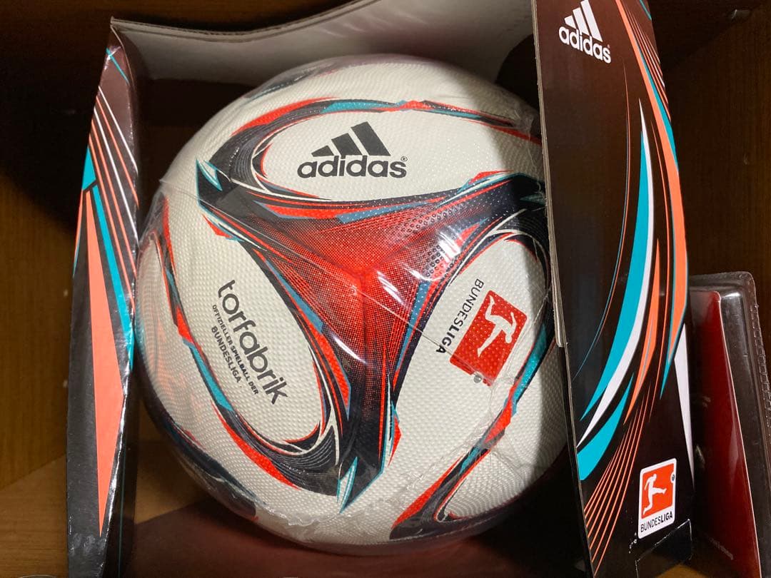 5*で様 adidas/ブンデスリーガ公式球 DERBYSTAR（ダービースター） ブンデスリーガ ブリラント APS FIFA公認