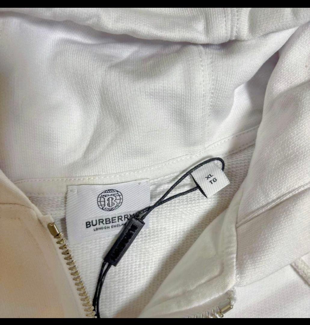 ★新品★ Burberry ハート刺繍 パーカー ホワイト