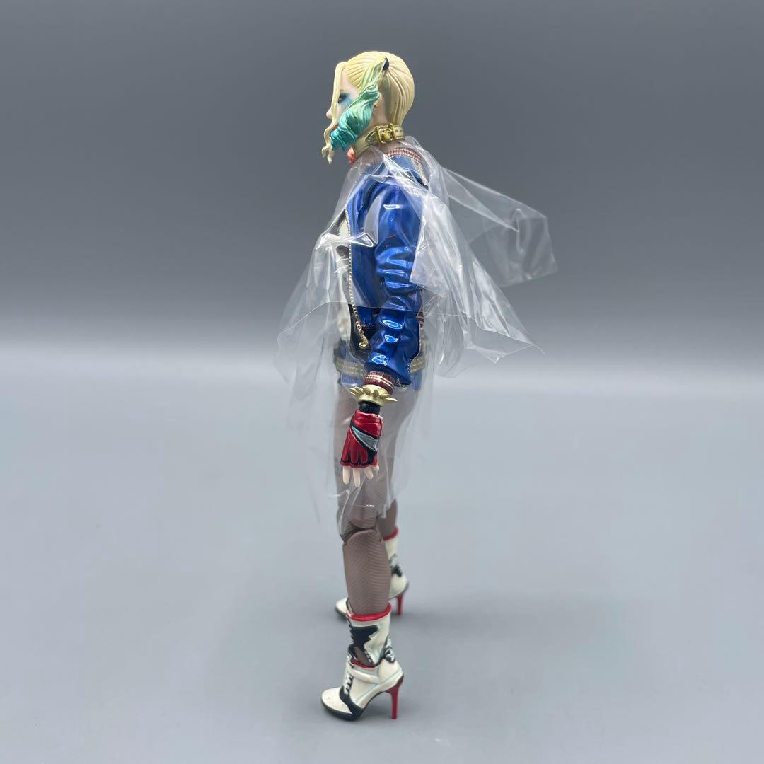 MAFEX ハーレイ・クイン スーサイド・スクワッド アクションフィギュア