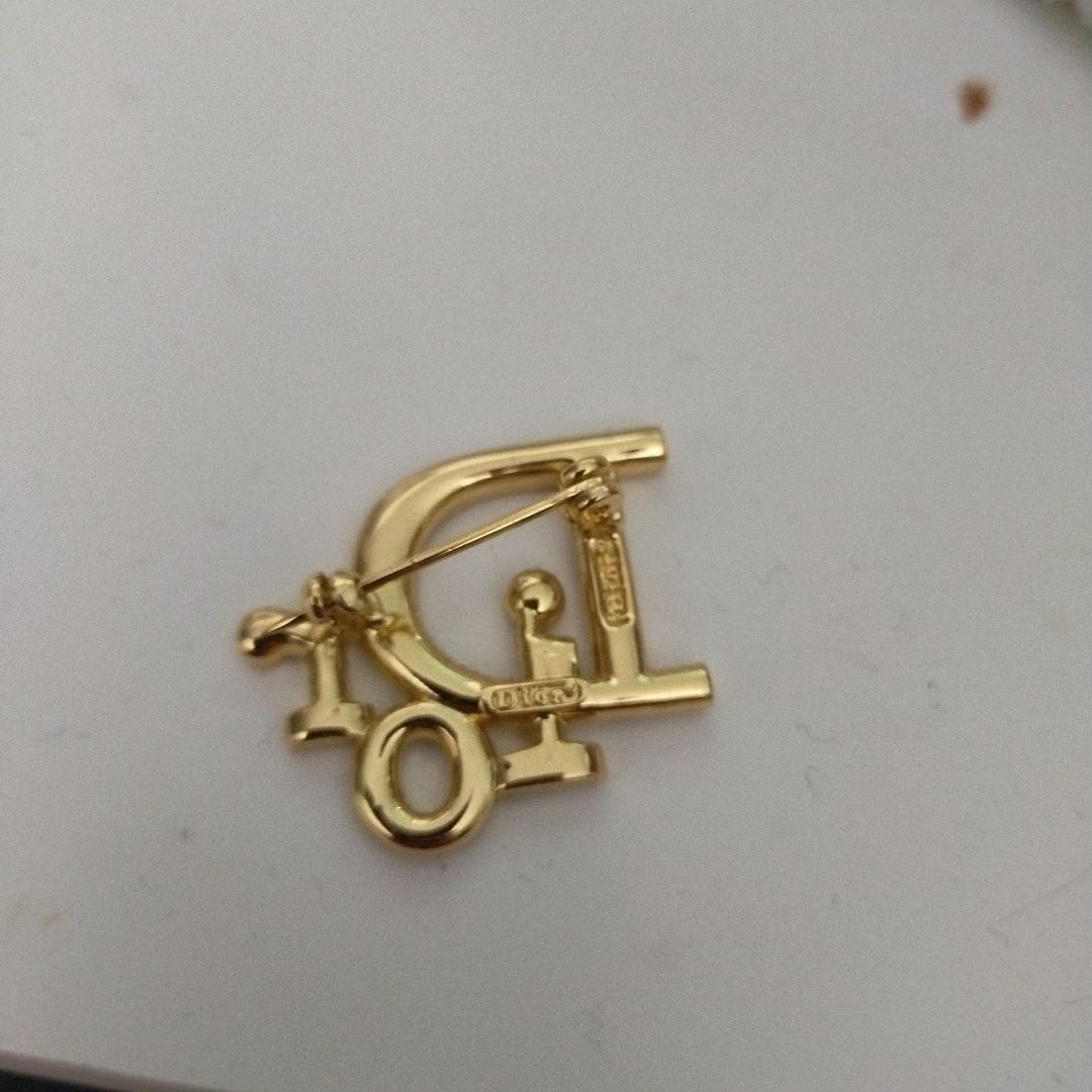 ChristianDior ロゴ ブローチ コサージュ ライトストーン ゴールド