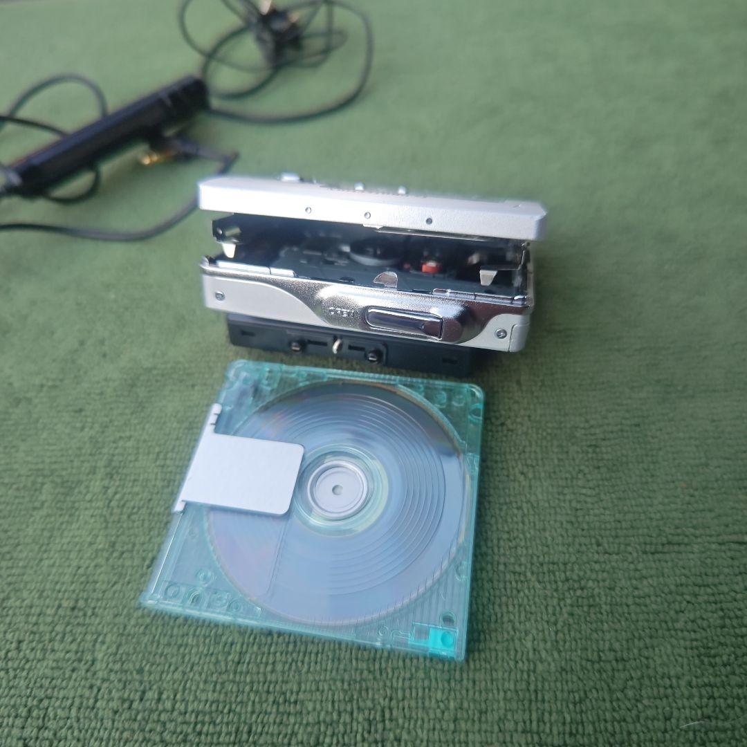 SONY MZ-R909 MDプレイヤー・レコーダー 乾電池用充電器セット｜