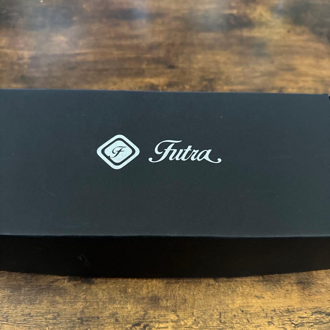 Futra MULTIVERSE + ギターエフェクター