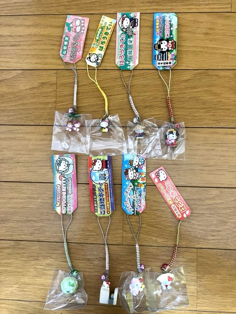 い*つ様 ハローキティ　ご当地限定　149個　根付け　ファスナーマスコット　スト