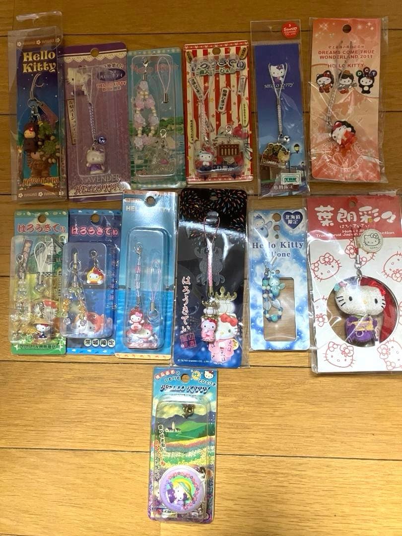 い*つ様 ハローキティ　ご当地限定　149個　根付け　ファスナーマスコット　スト