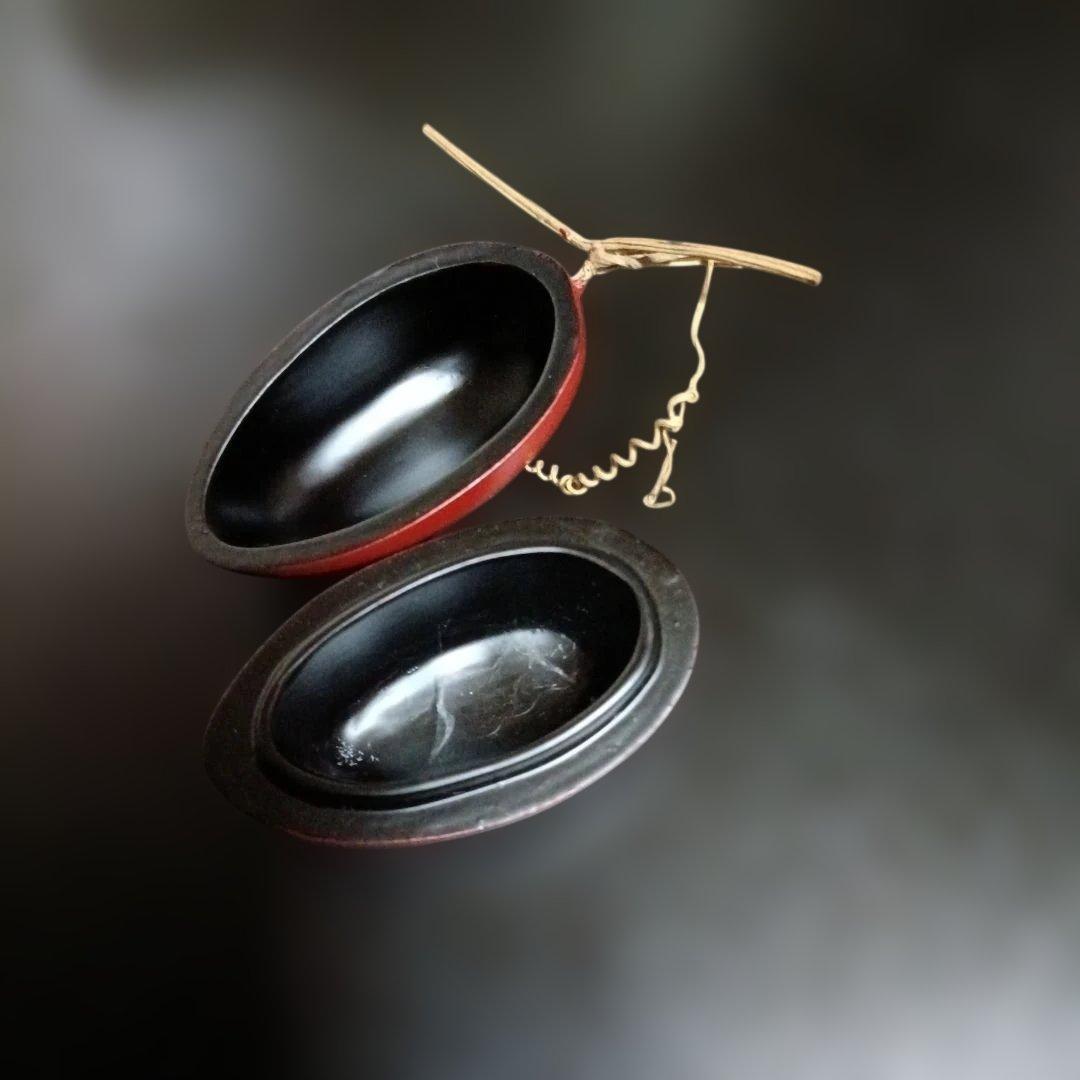 乾漆烏瓜香合本漆