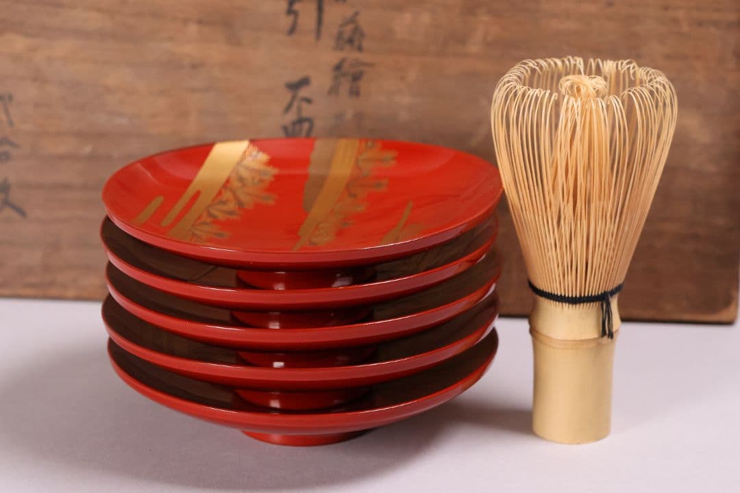【CM230】木製漆器 若松と梅 金蒔絵 朱塗 引盃 五客 天然木 盃 杯 懐石