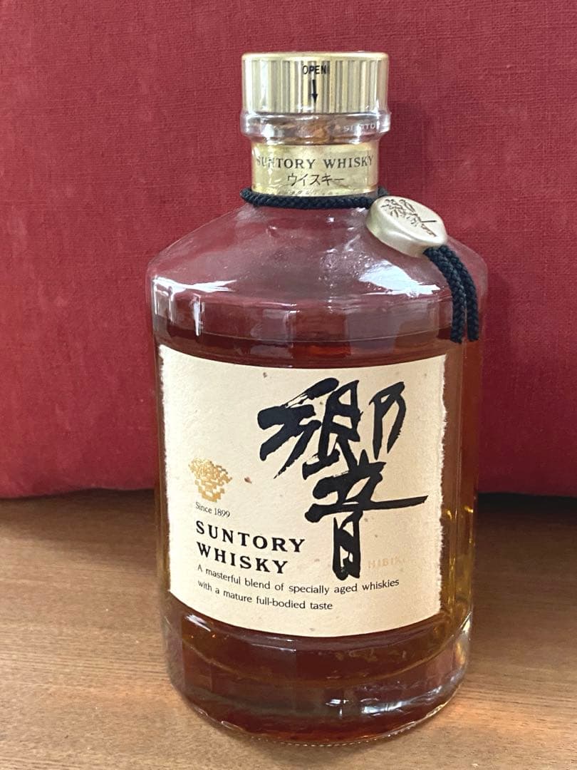 サントリーウイスキー 響17年 旧ボトル 裏ゴールドラベル 未開封 HIBIKI