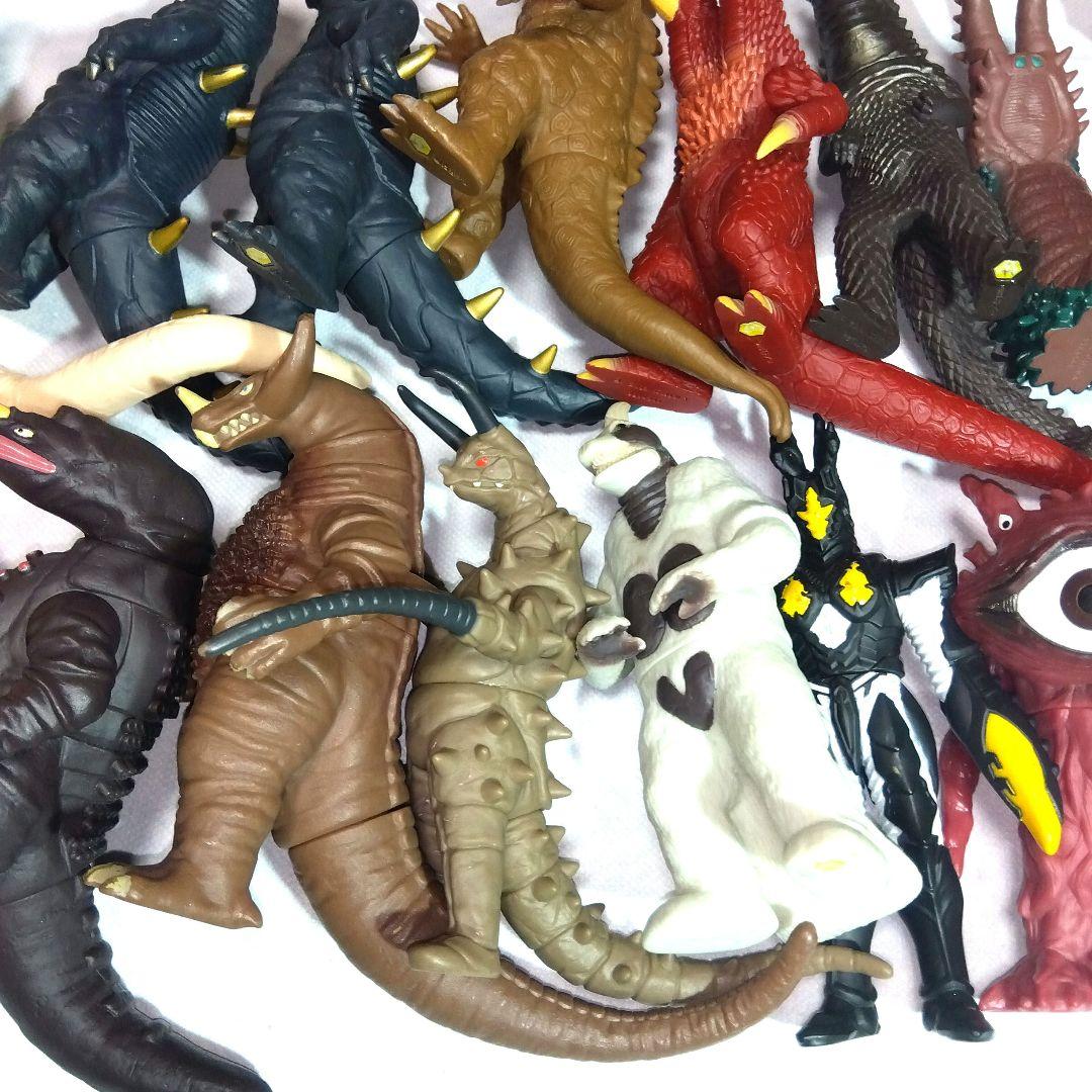 ウルトラソフビシリーズ　20体セット　ライブサインつき　まとめ売り