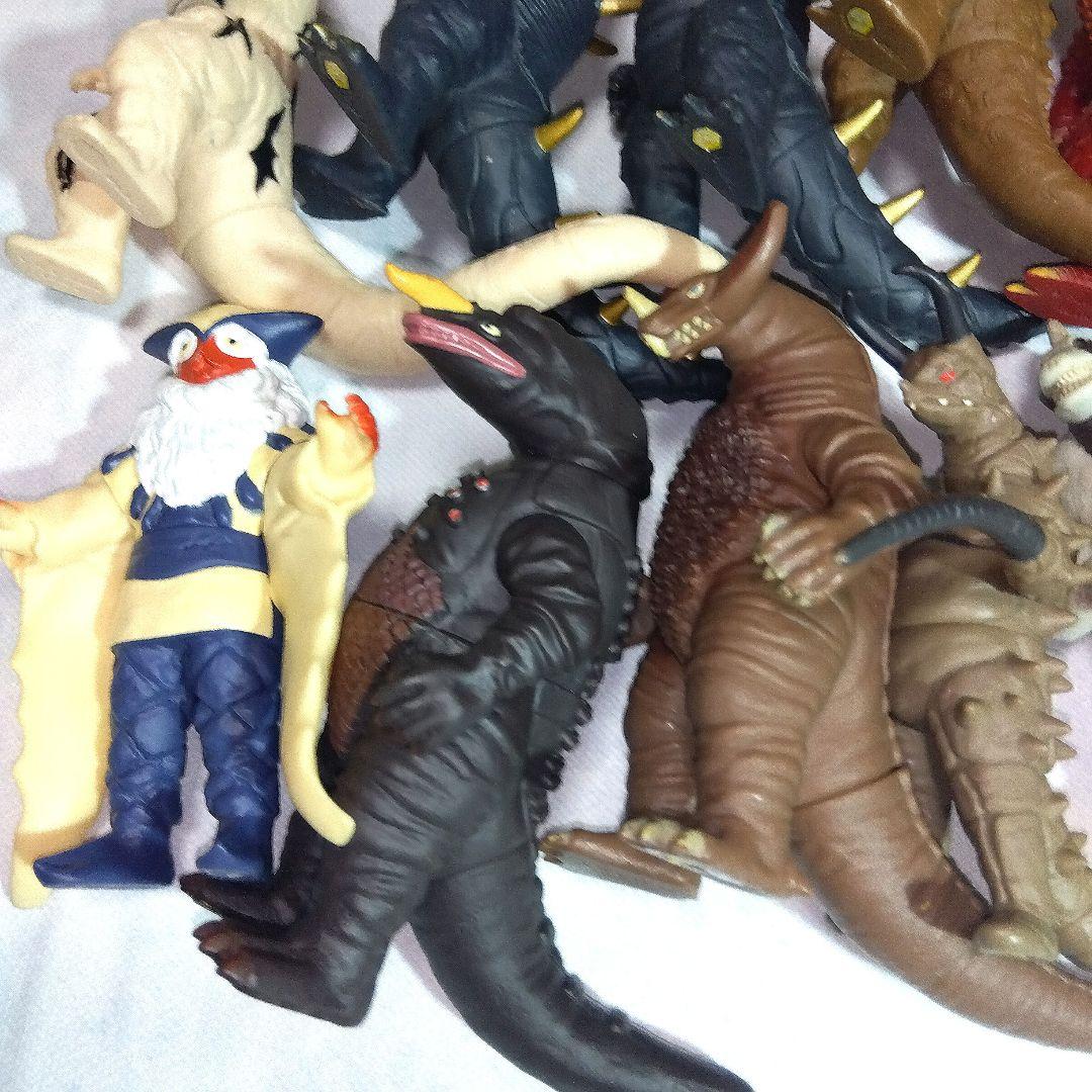 ウルトラソフビシリーズ　20体セット　ライブサインつき　まとめ売り