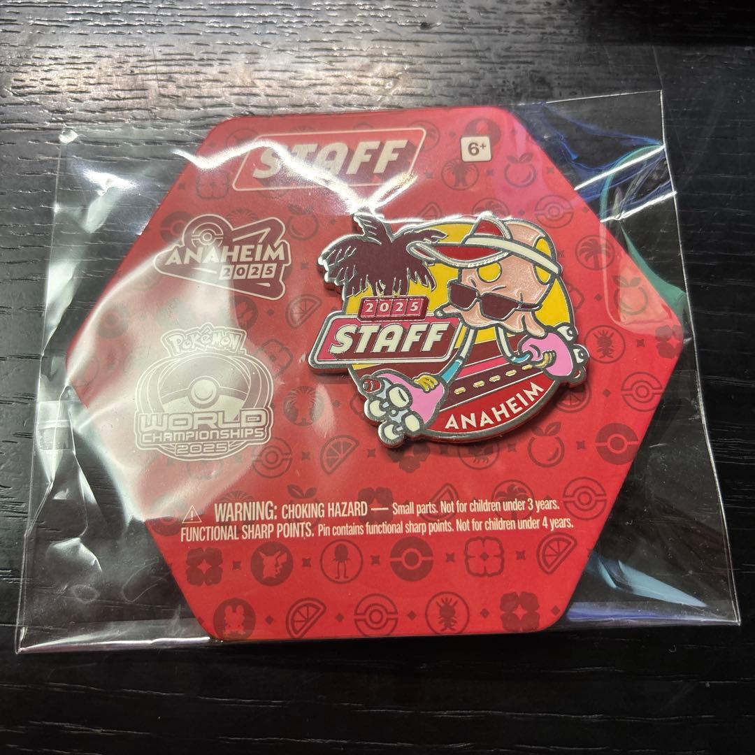 公*o様 ゆるキャン えいデン 缶バッジ 各務原なでしこ 誕生日