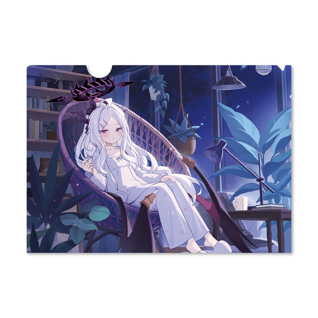 ブルーアーカイブ ヒナ イヤホン クリアファイル付き - メルカリ