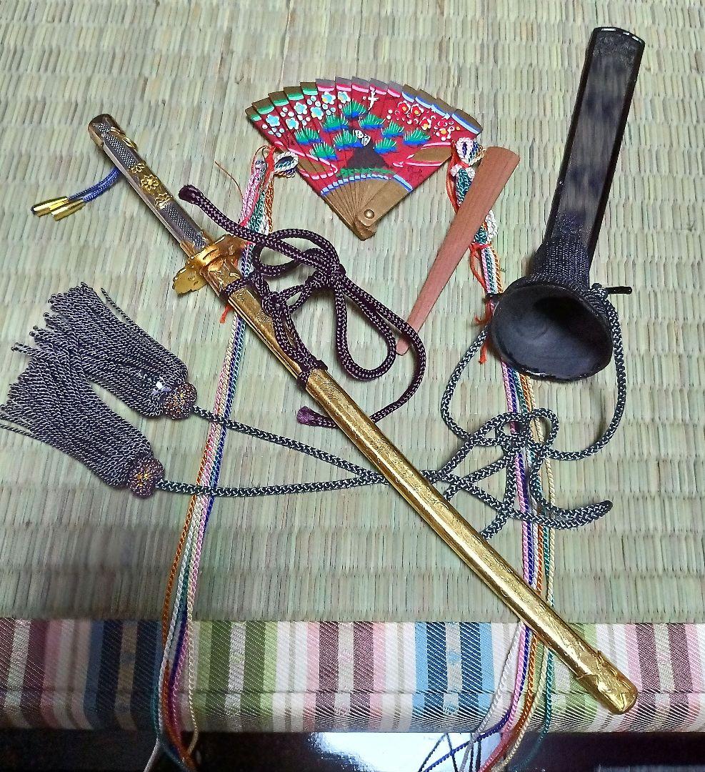 雛人形　親王飾り　希少「平安春峰」作　本格:京雛仕立て　お道具付き