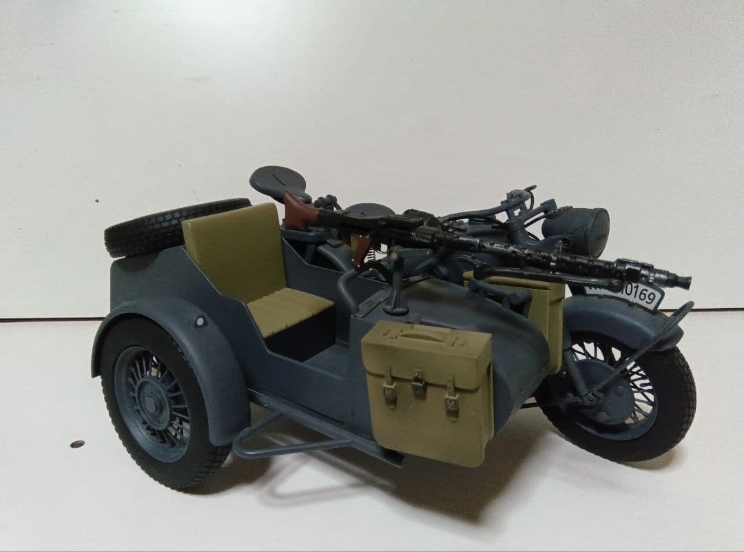 ドイツ軍　オートバイ模型