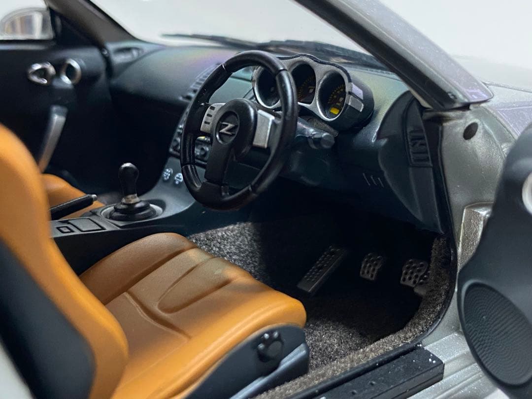 日産 フェアレディZ Autoart 350Z 33 1/18