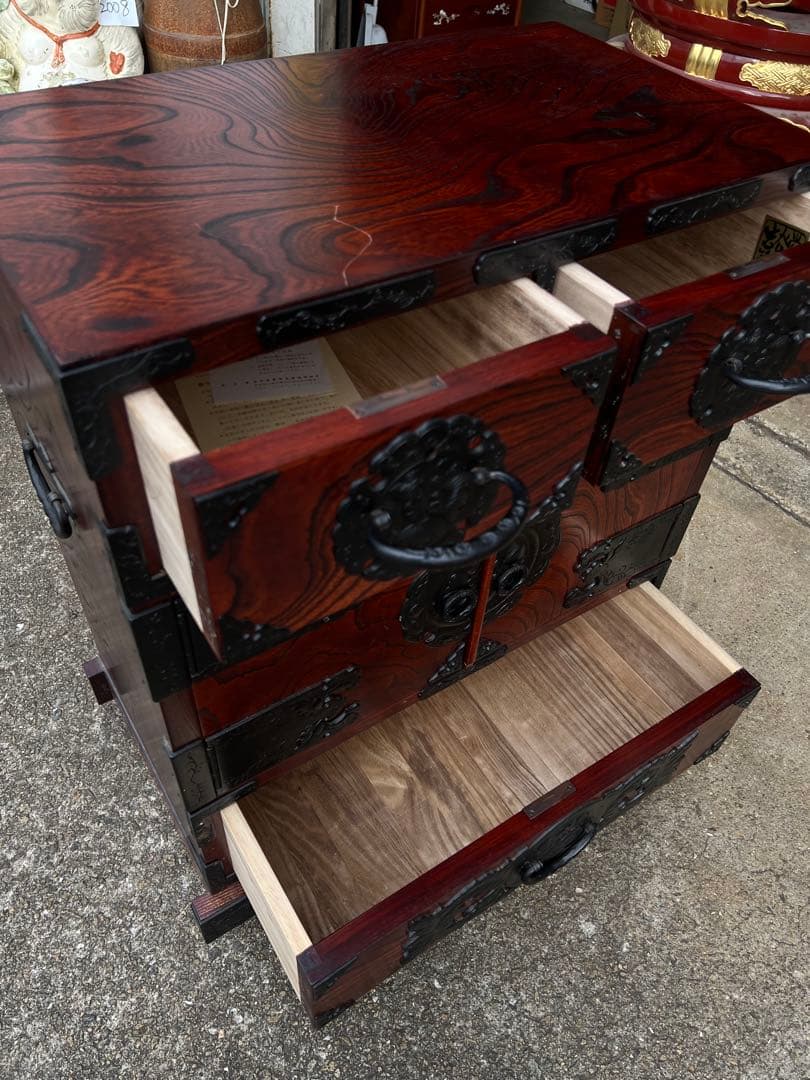 岩谷堂箪笥 車箪笥 チェスト 伝統工芸 極上品 欅材漆塗り 鉄金具