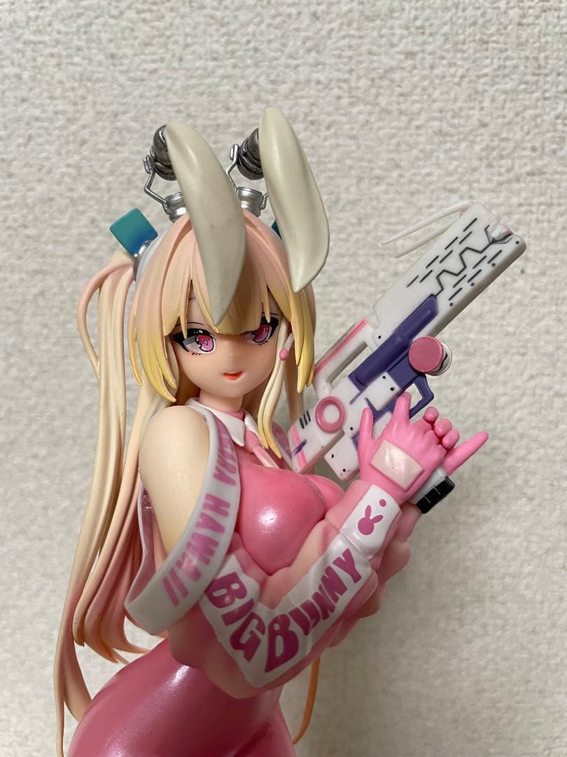 Super Bunny 1/6 完成品フィギュア