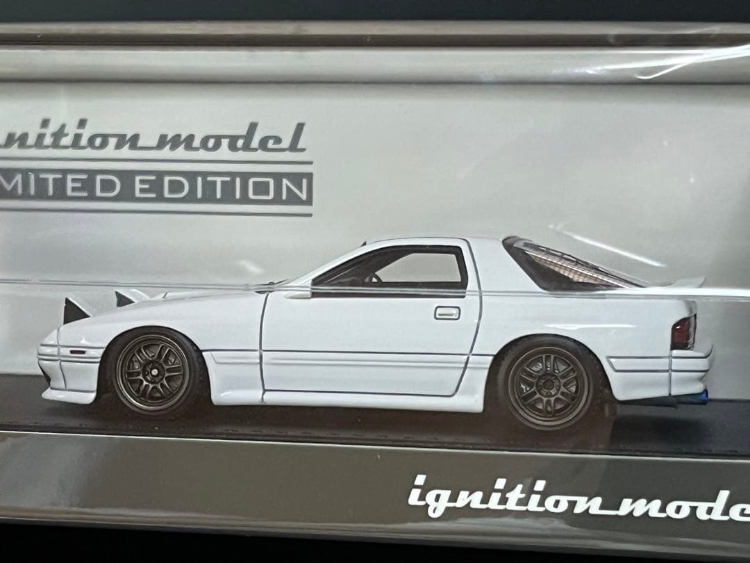 イグニッションモデル IG2944 1/43 RX-7 アンフィニ エンジン付き