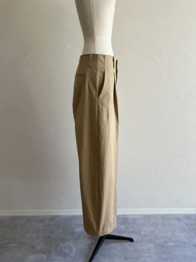 完売 JULY NINE チノパン ベージュ　Mサイズ　試着のみタグ付き