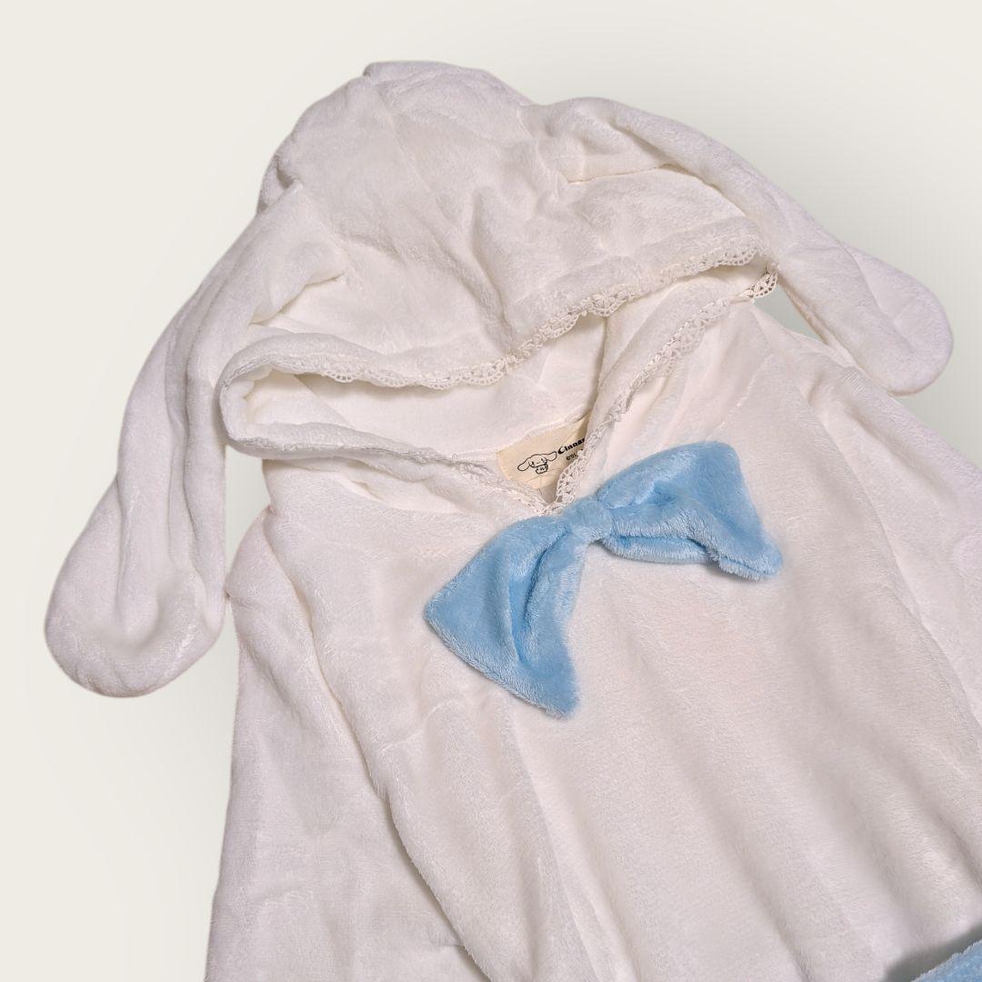 新品未使用　フェイバリット　サンリオ　シナモロール　着る毛布　ルームウェア