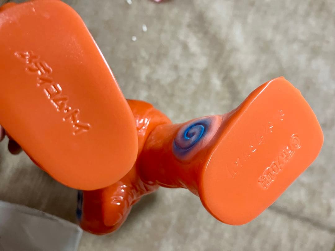 【値下げ】メディコムトイ ソフビ 東映レトロ ダイダイカタツムリ(新色)