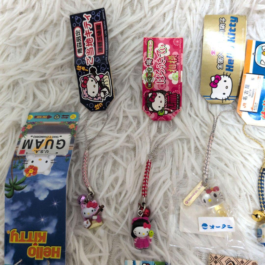 Sanrio ハローキティ　ご当地ストラップ　根付け　ファスナーマスコット