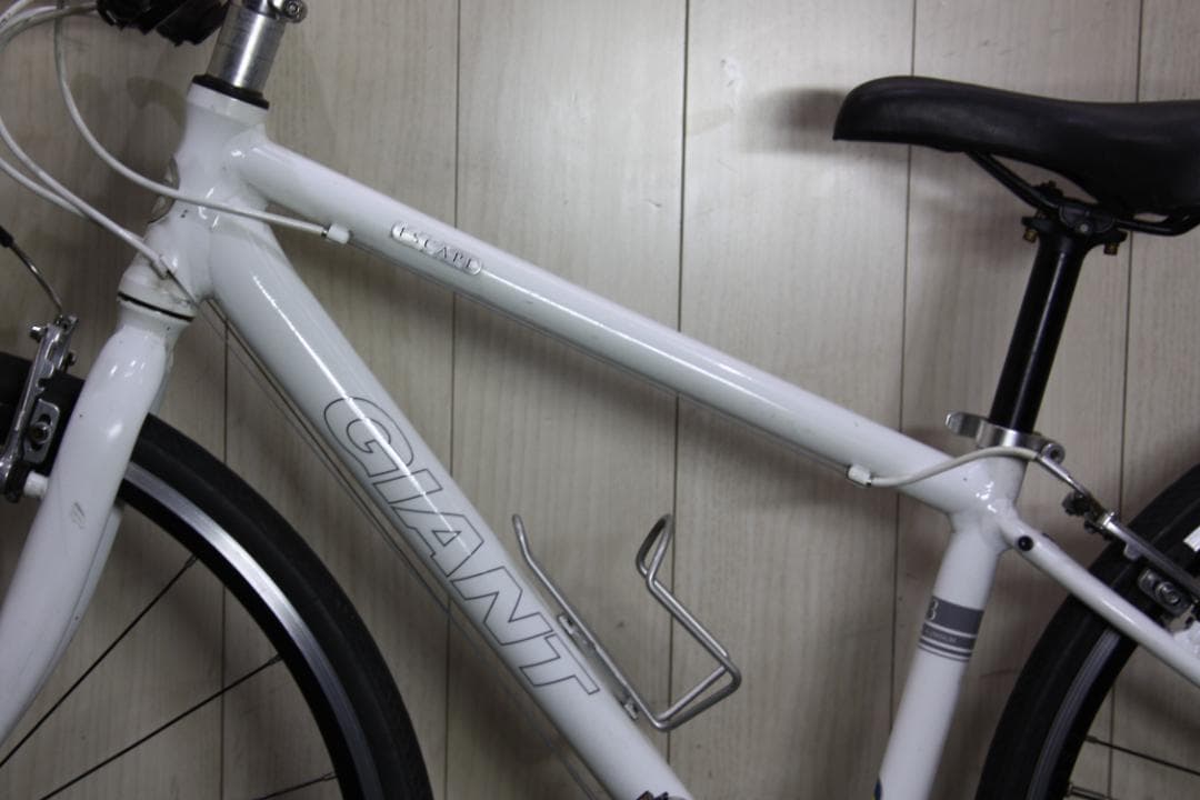 GIANT ESCAPE R3 700C アルミ 24速 370mm 白 クロス