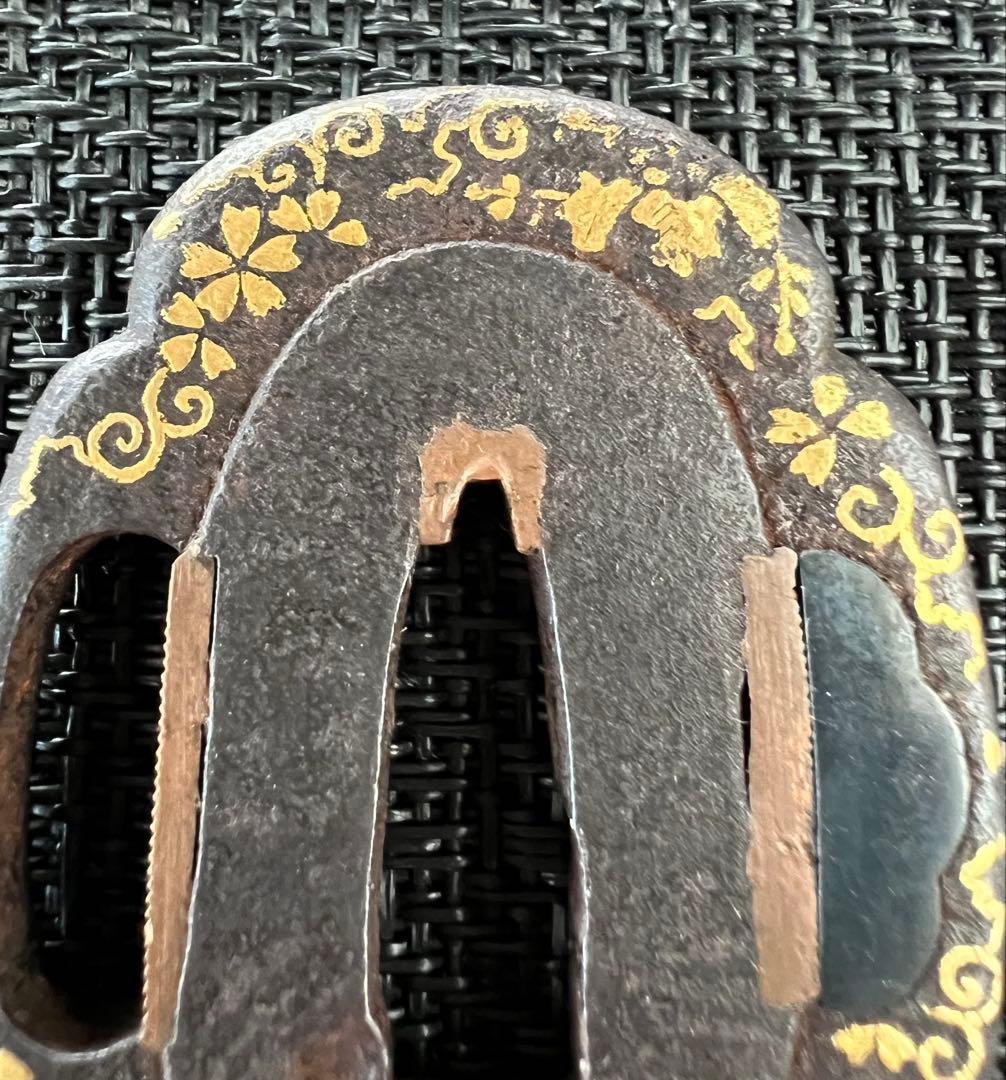 刀鍔 短刀用 肥後象嵌 金象嵌 無銘 鉃地 年代物 箱付き 中布有 アンティーク