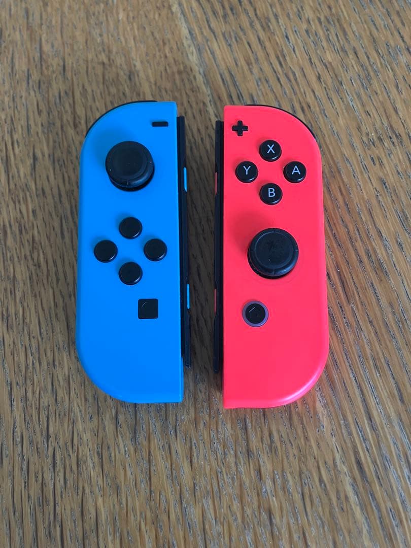 ふ*と様 ｛初期化済み｝Nintendo Switch ネオンブルー/レッド 本