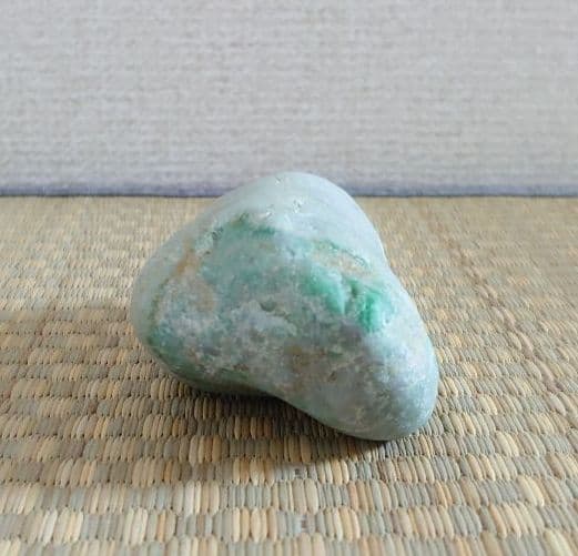 糸魚川 翡翠 ヒスイ 原石