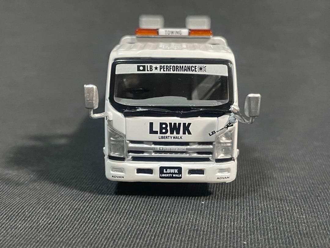MINI GT Isuzu Nシリーズ(ELF) 車両積載車 LBWK ホワイト