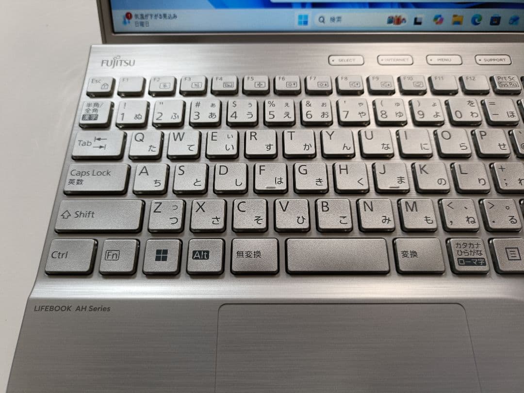 2024年 富士通 Windows11 15.6型 ノートパソコン SSD 37
