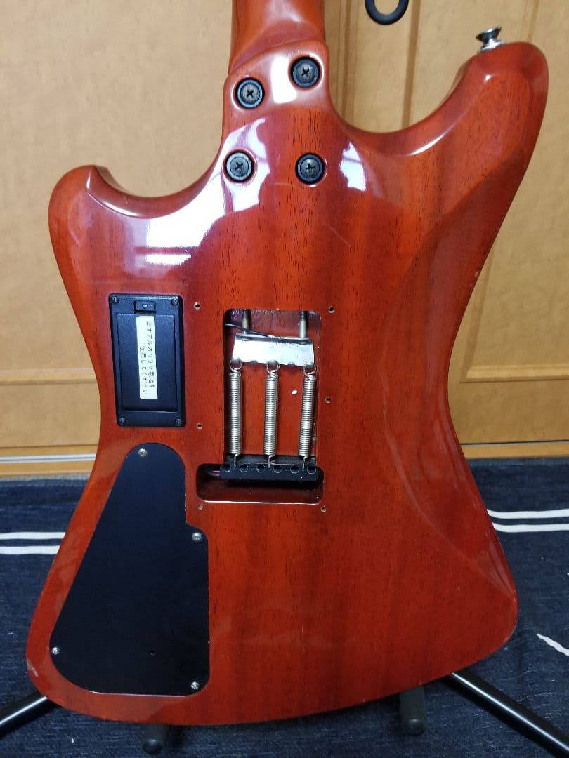 Fernandes Kiyoshi モデル Mod EMGピックアップ。