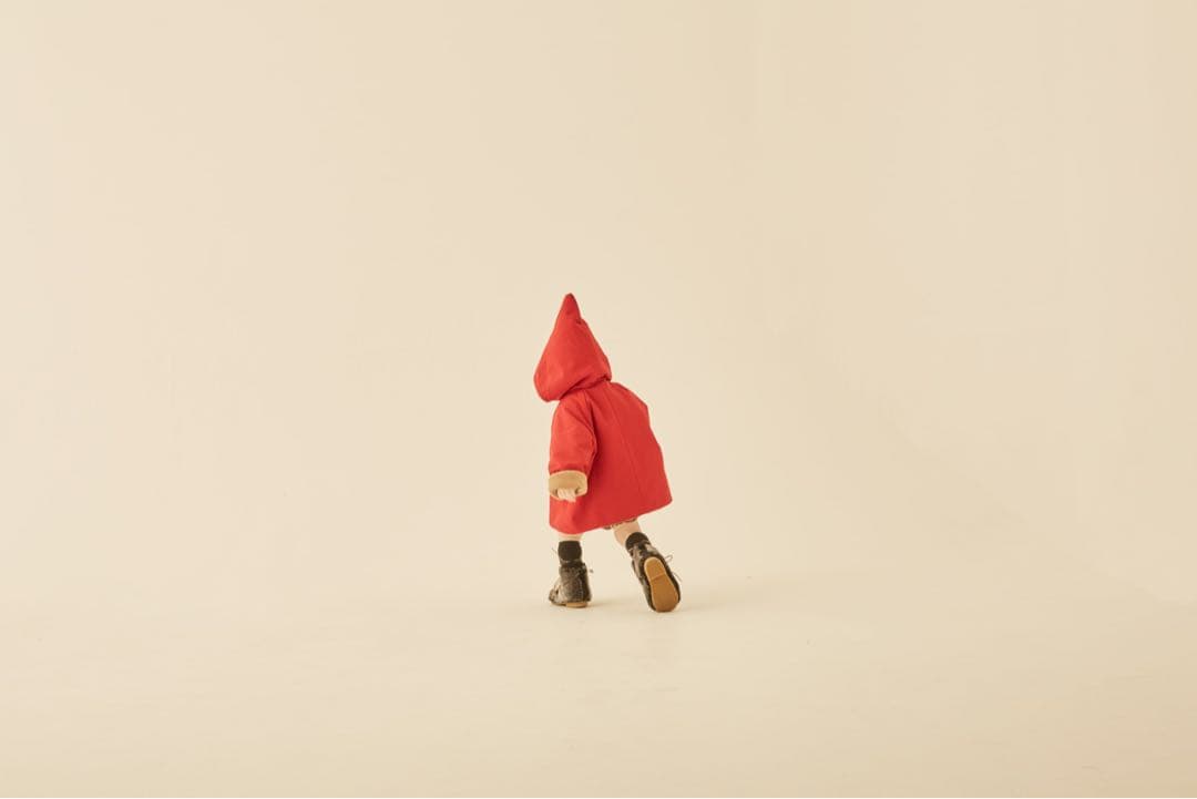 新品同様の美品 el finFolk 赤 コート フリース裏地