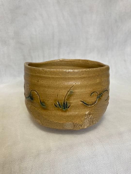 究極の古美術◼️蔵からかなり高そうな古い抹茶茶碗が出て来ました