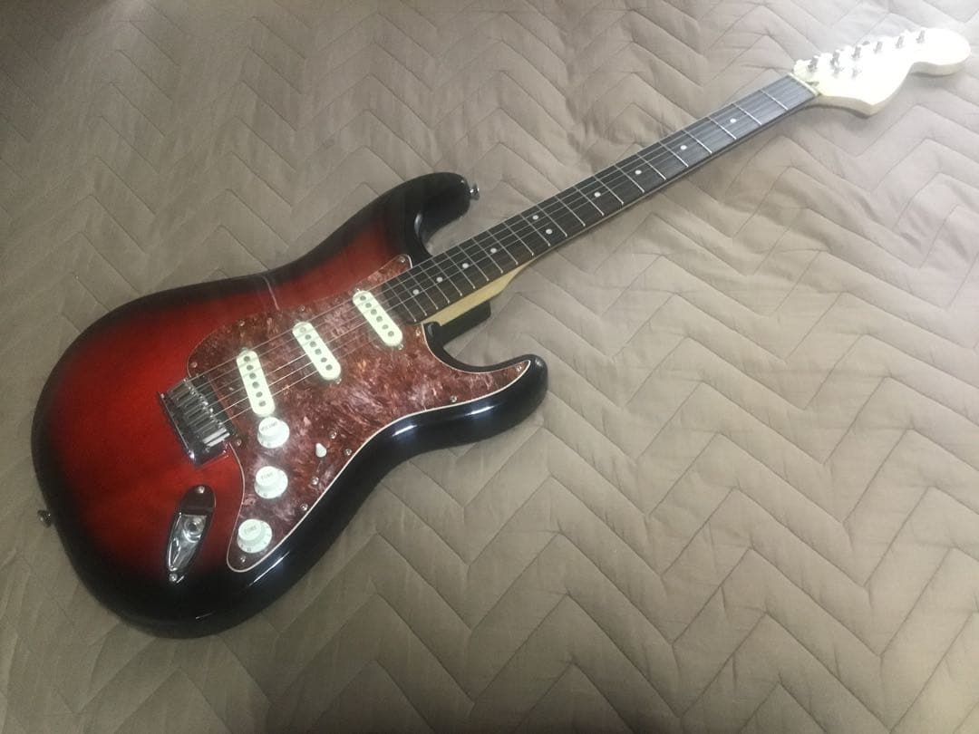 Squier Stratocaster standard サンバーースト