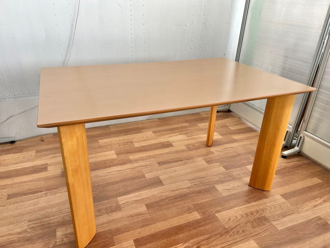 667 大塚家具 ダイニングテーブル　北欧風 モダン ナチュラル 幅135 a