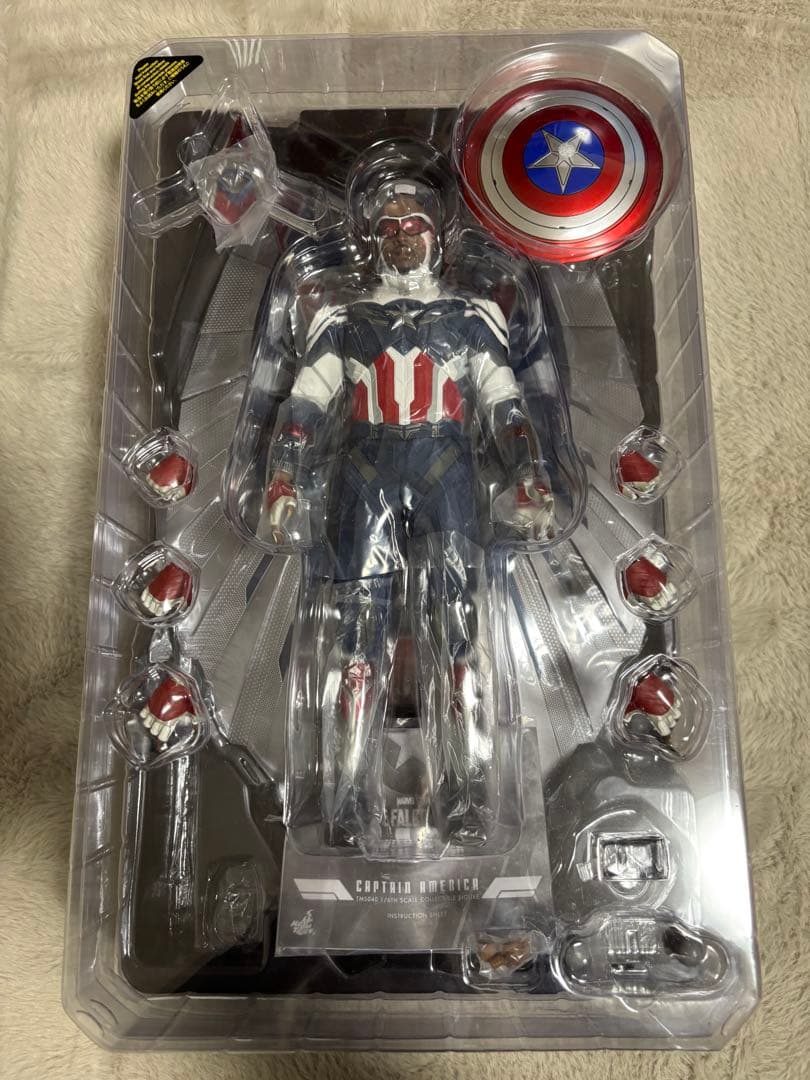 ホットトイズ ファルコン＆ウィンターソルジャー キャプテン・アメリカ