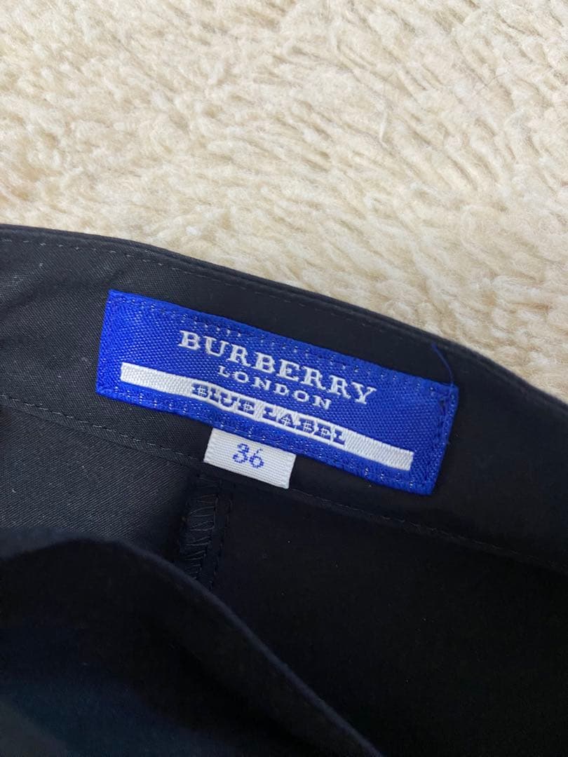 美品バーバリーノースリーブリボントップス36