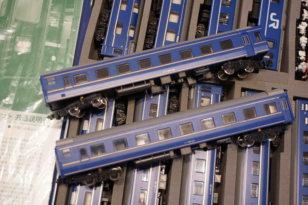 室内灯付き EF81 139 電気機関車 24系 あけぼの 12両編成 鉄道模型