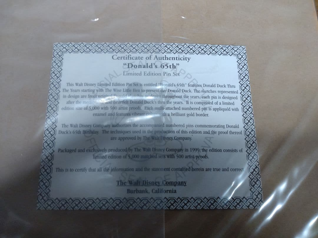 ドナルドダック　ピンバッジ