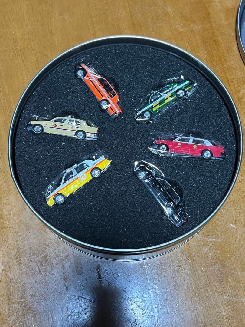 TACCAR タルガ　1/64 クラウン　タクシー　6台セット