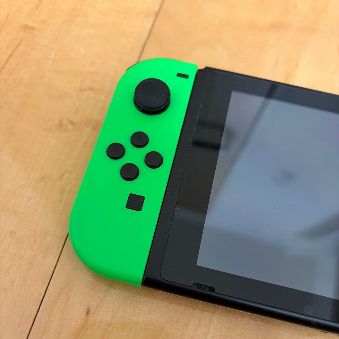 Nintendo Switch グリーン/レッド 本体　ニンテンドースイッチ