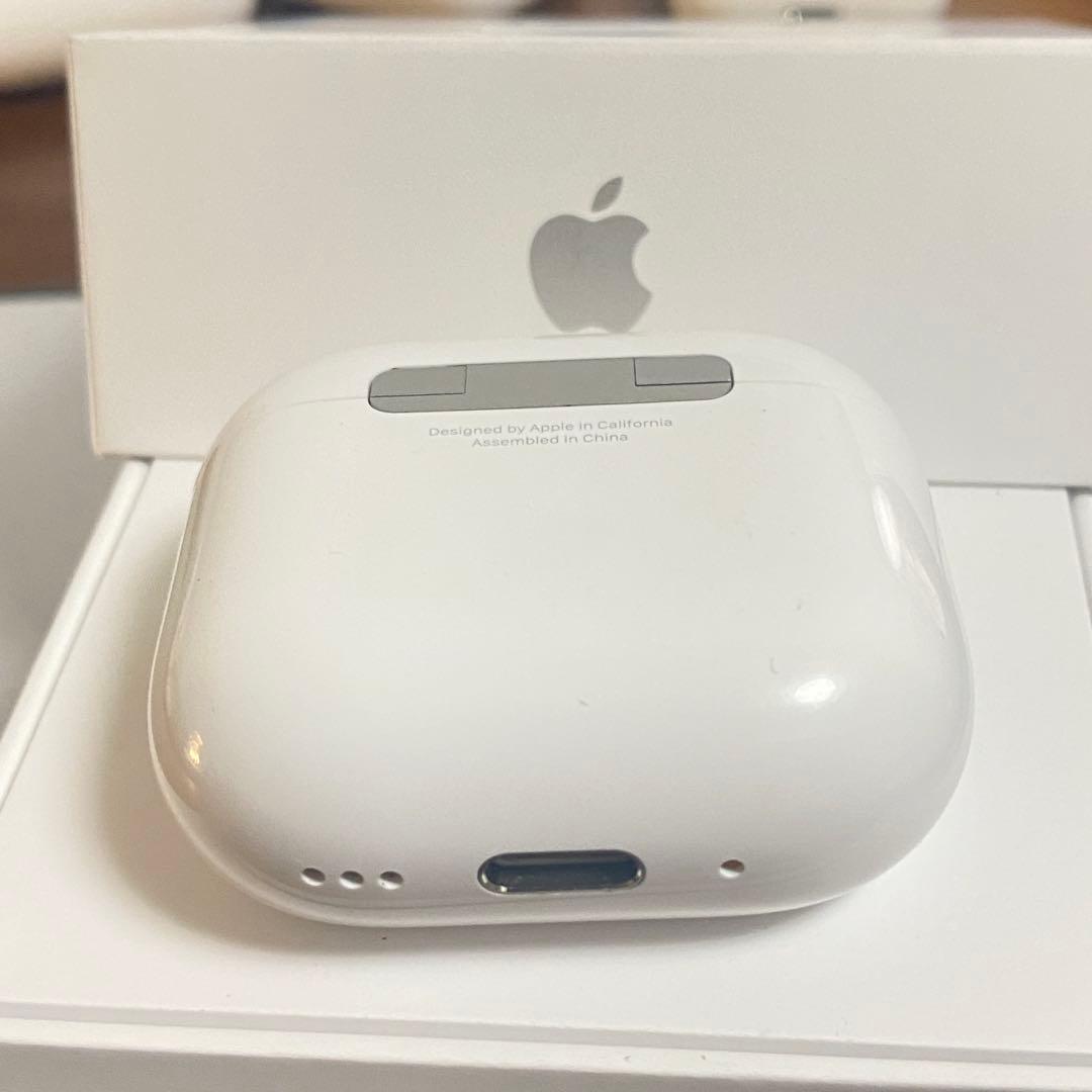 正規品］AirPods 4 第四世代 ケース アイポーズ ANC 充電器 正規品