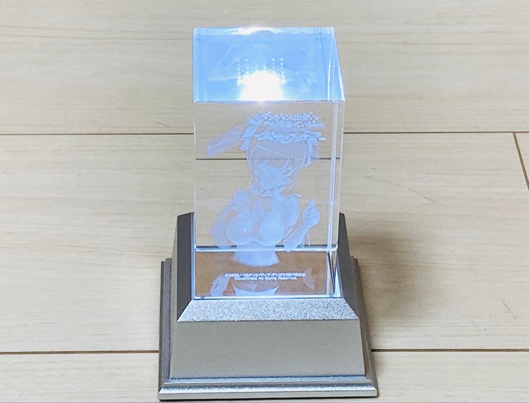 ダンジョンに出会いを求めるのは間違っている　水と光のフルランド 3Dクリスタル