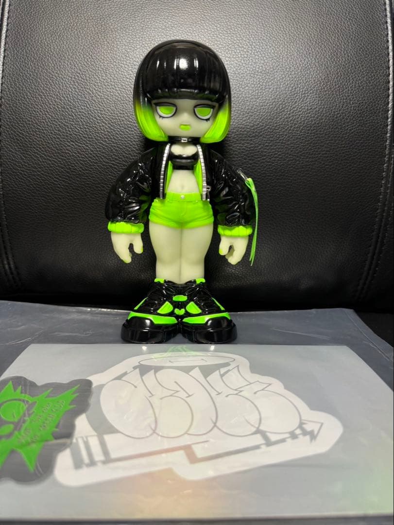 emDASH MOVE 3rd color HYPE GREEN G.I.D 蓄光 ソフビ sofvi 検